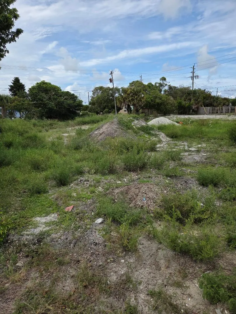 lot pic 6 6 at 1114 W 28th Street, Riviera Beach