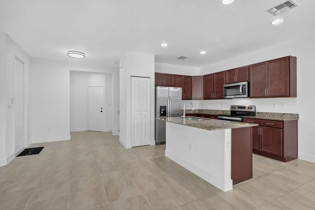 12-web-or-mls-BS1A4807 at 4009 SEQUOIA Place, Riviera Beach