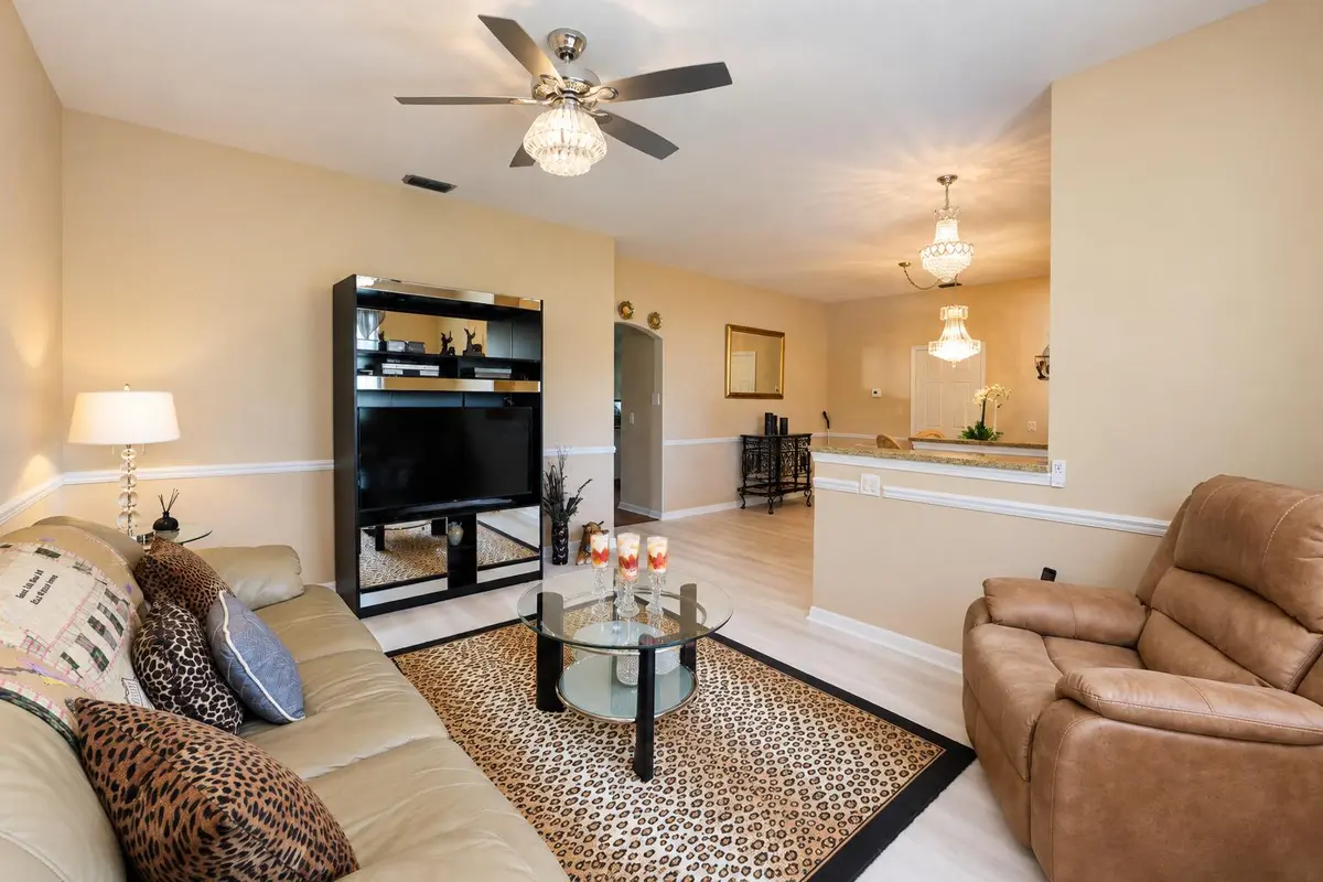 8B52D8E0-E5C2-4C80-BCFC-71452E0CD165 at 533 NW Portofino Lane, Port St. Lucie