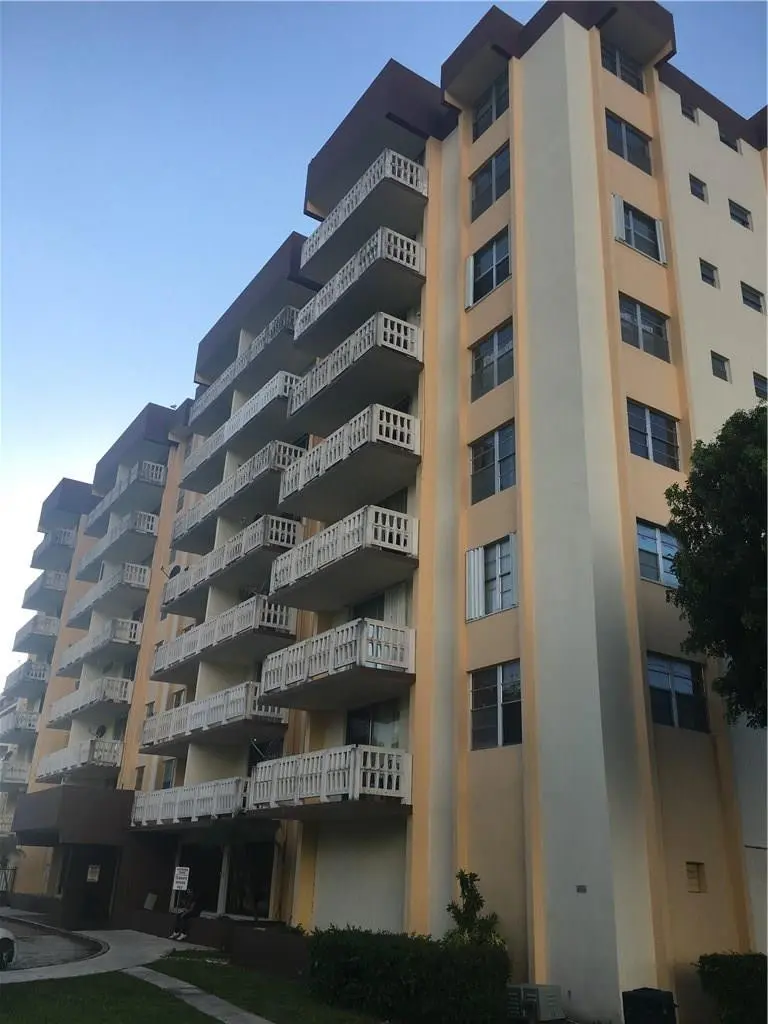 Photo 1 at 15600 NW 7TH Avenue 421, Miami