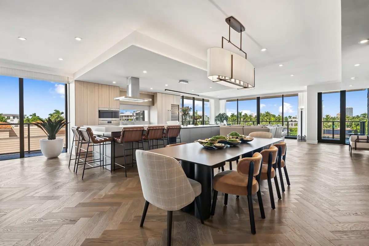 Dining on Duchateau Flooring at 124 HENDRICKS Isle PH401, Fort Lauderdale