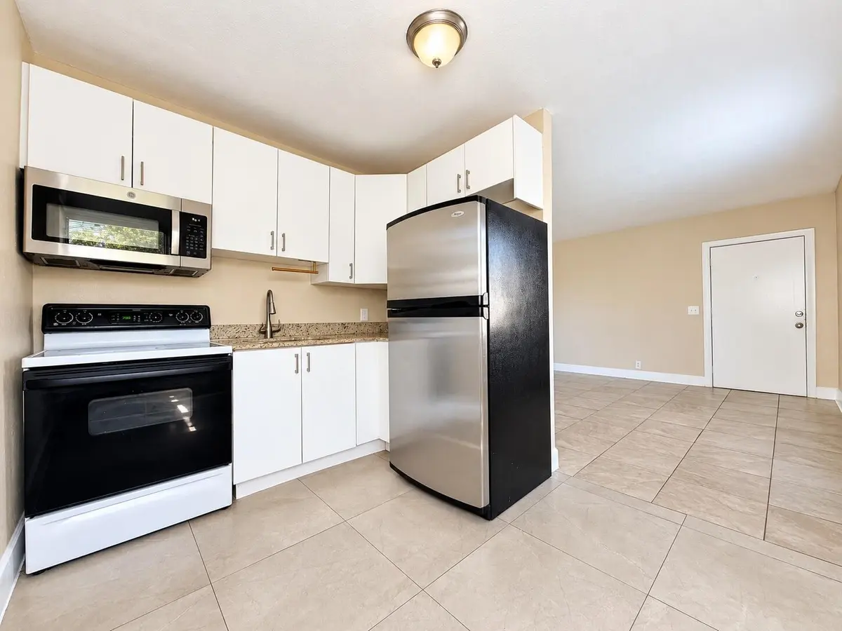 16D7D102-31E6-47A4-A202-60FC1A89ECBB_1_1 at 1010 9TH Street 6, West Palm Beach