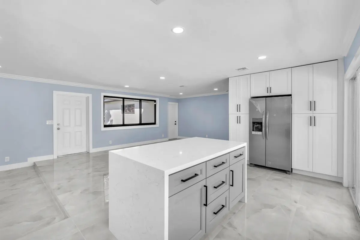 25-web-or-mls-DSC03399 at 5000 ADAMS Street, Hollywood