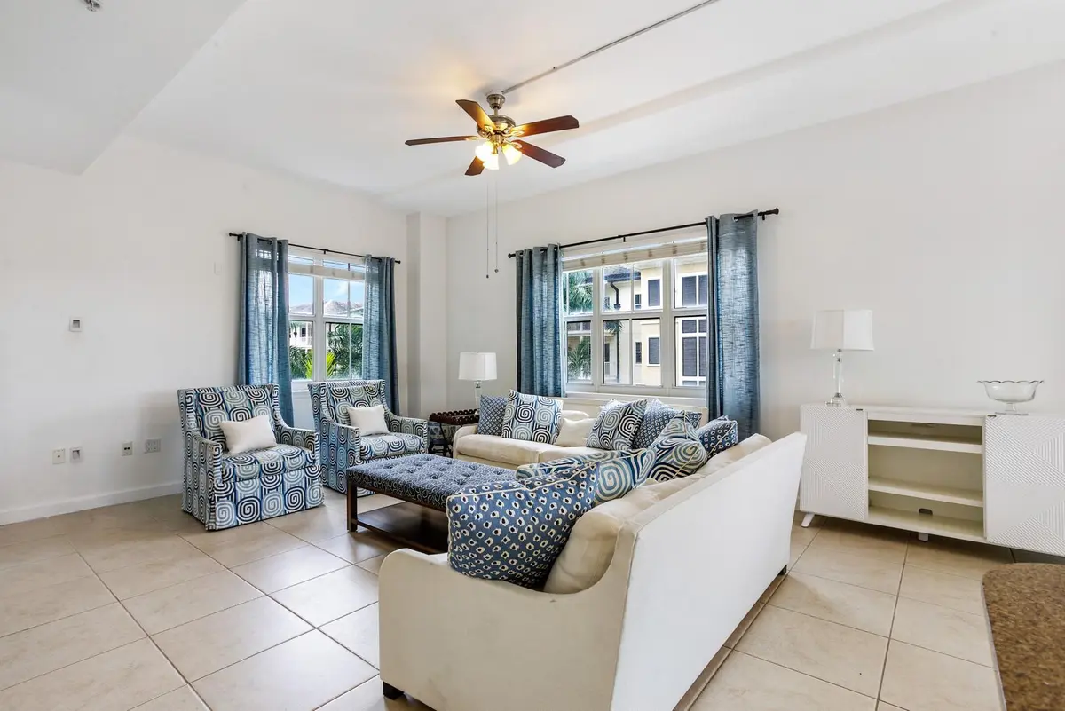 Photo 6 at 3960 N Flagler Drive 306, West Palm Beach