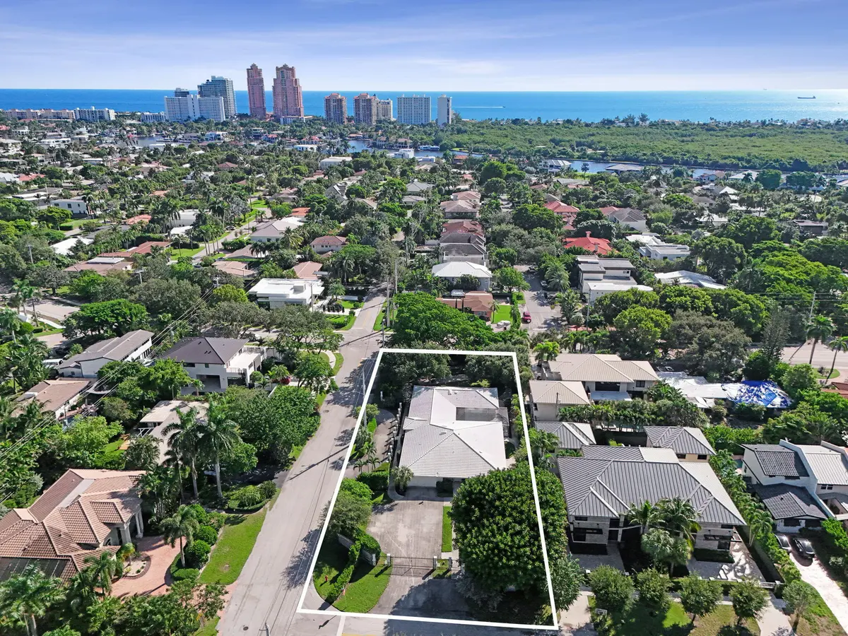 1-web-or-mls-CAM_20261013101945_0070_W at 2600 NE 21st Street, Fort Lauderdale