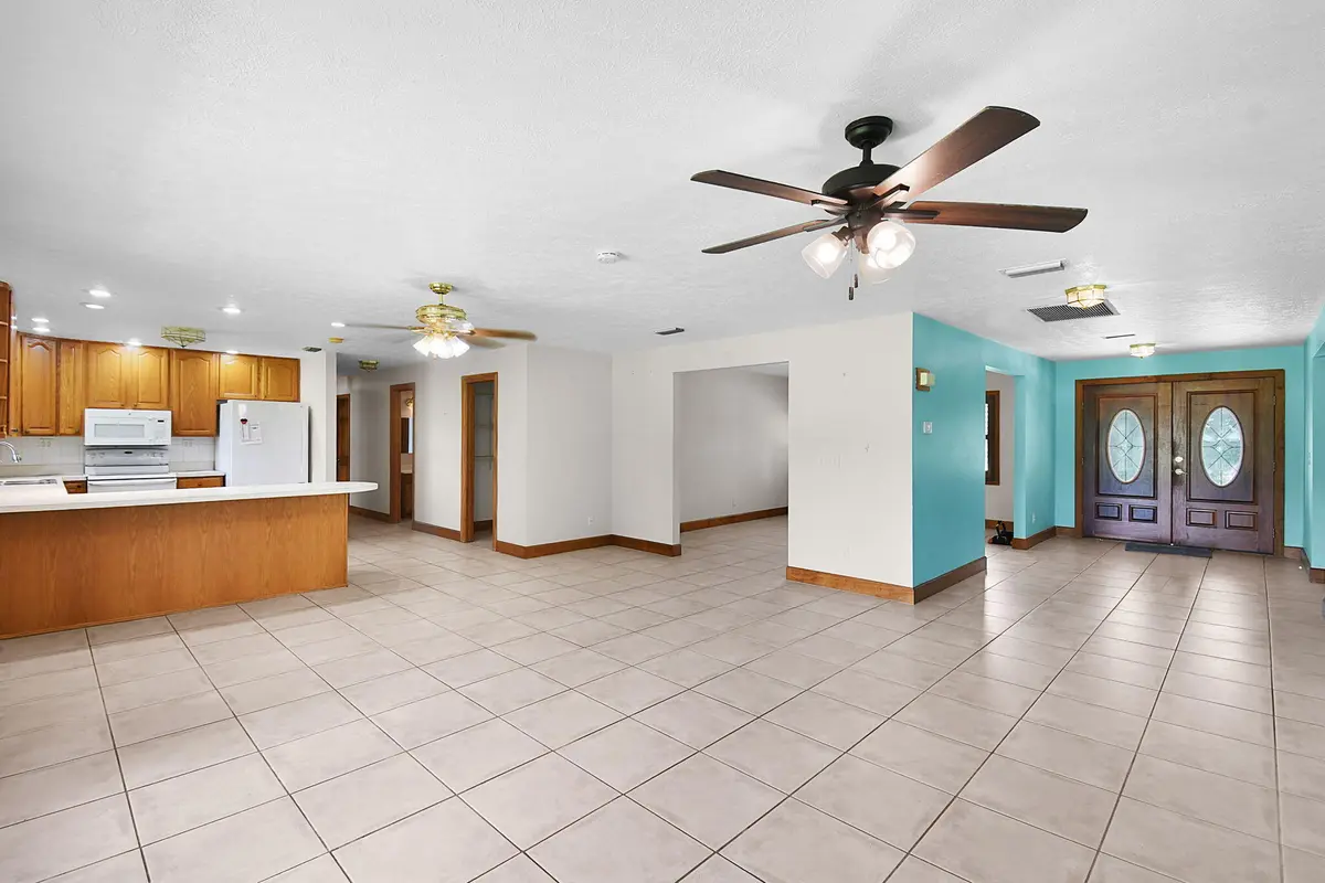 21-web-or-mls-500_0378 at 2050 W BOOTHE Drive, Fort Pierce