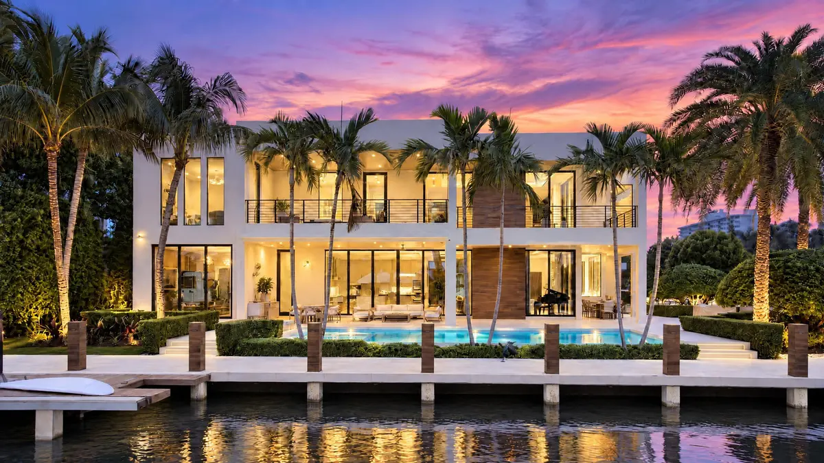 024_DJI_20261005214844_0712_D_twilight at 1 ROYAL PALM Drive, Fort Lauderdale
