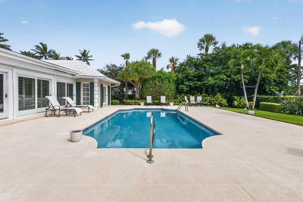 Pool & large deck at 934 Palm Way, North Palm Beach