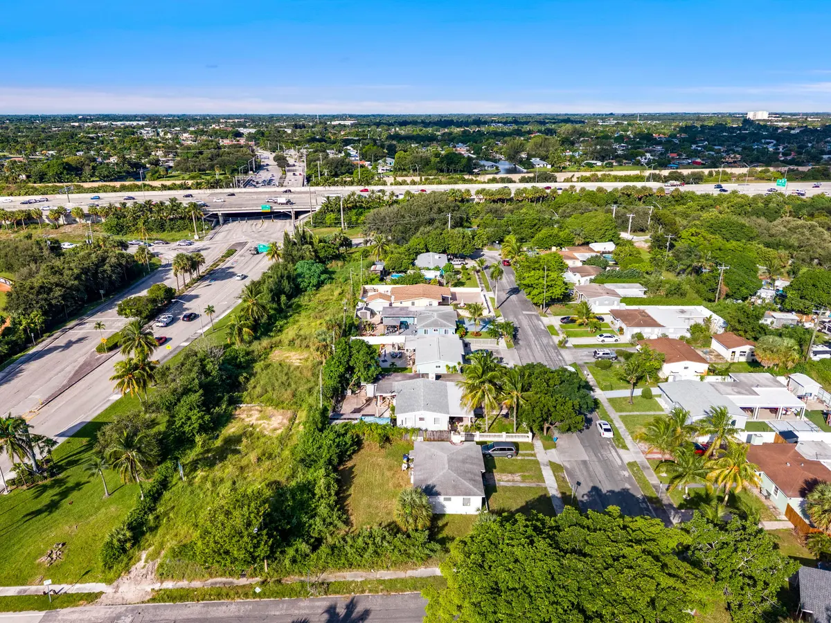 1-4 at 1020 FOREST Court, West Palm Beach