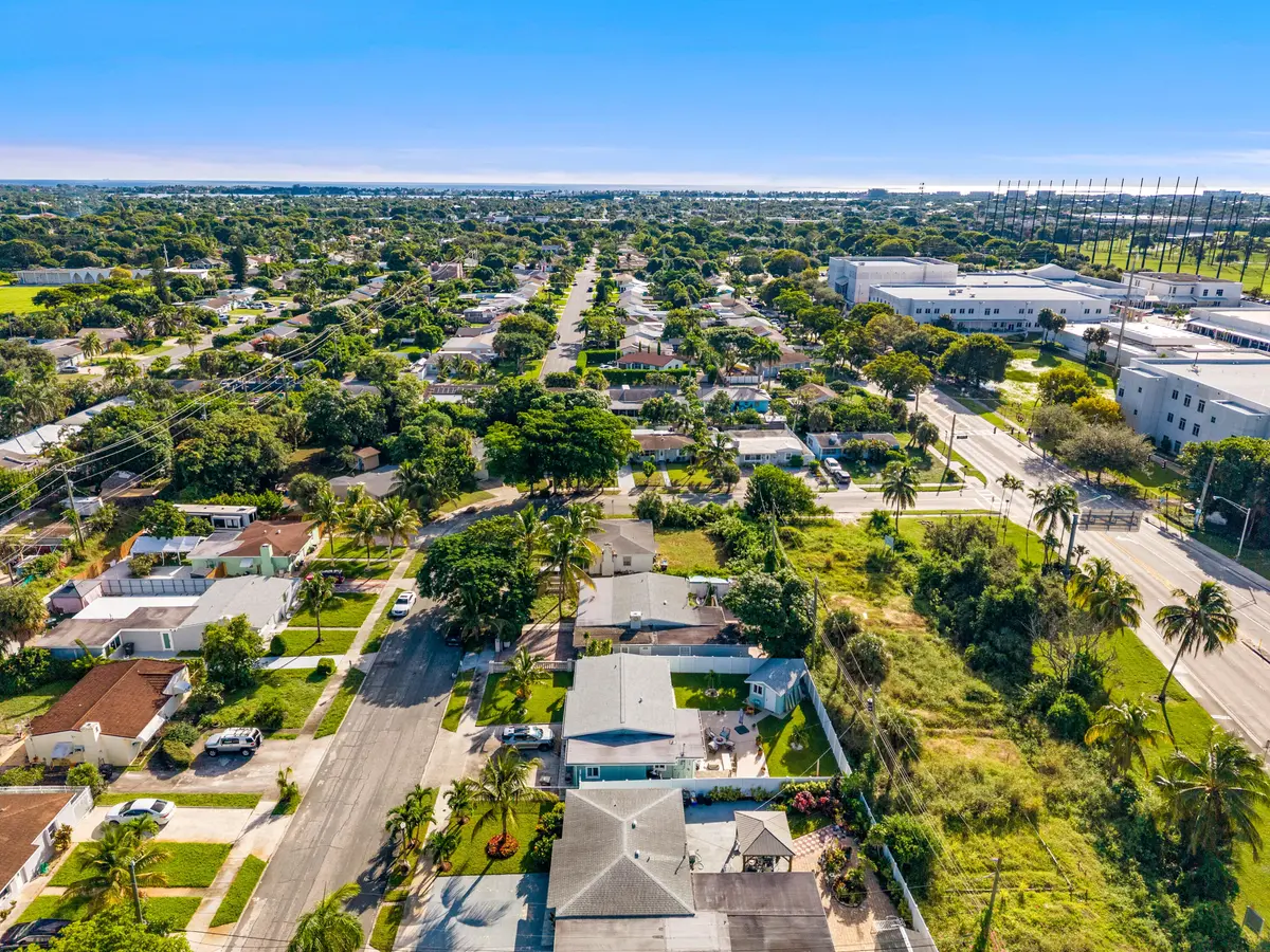 1-6 at 1020 FOREST Court, West Palm Beach