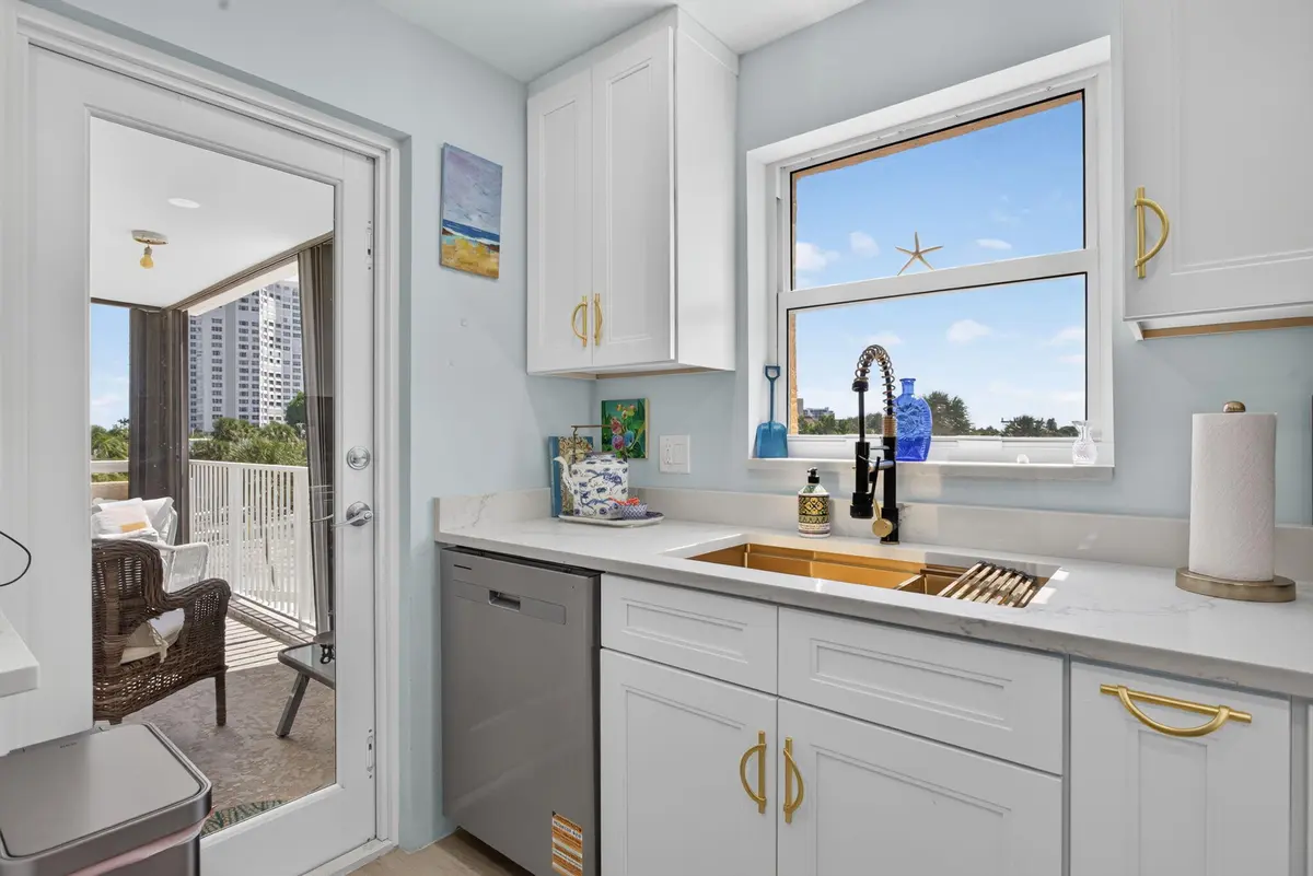 19-web-or-mls-1200-25 at 1200 HIBISCUS Avenue 407, Pompano Beach