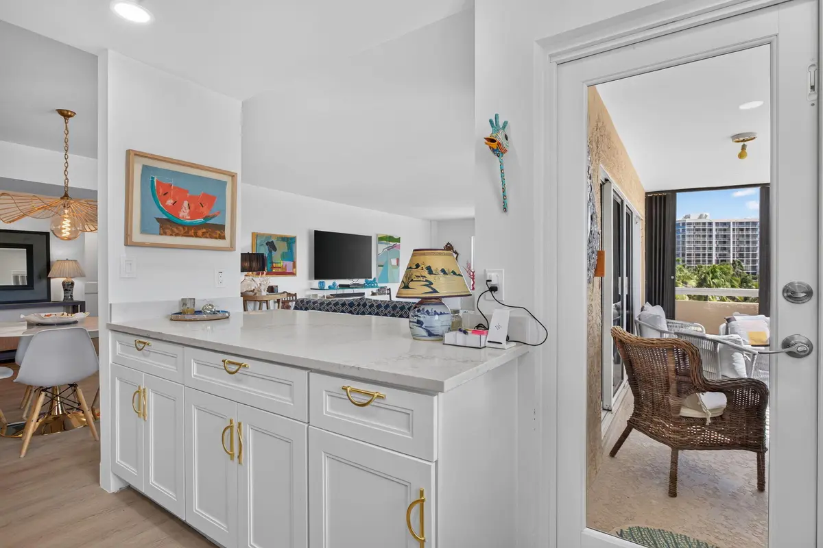 20-web-or-mls-1200-26 at 1200 HIBISCUS Avenue 407, Pompano Beach