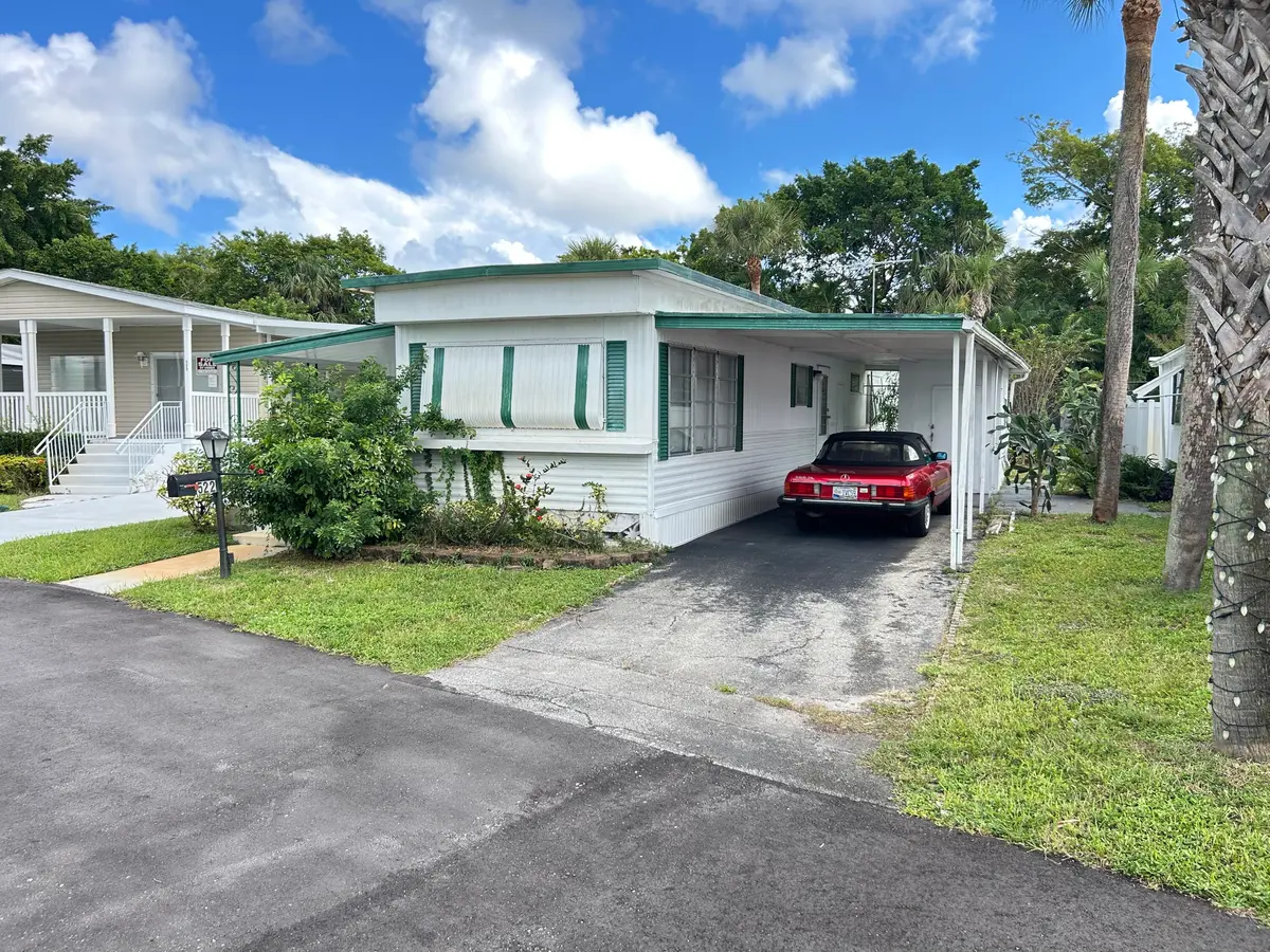 IMG_5050 at 522 HIBISCUS Drive, Deerfield Beach