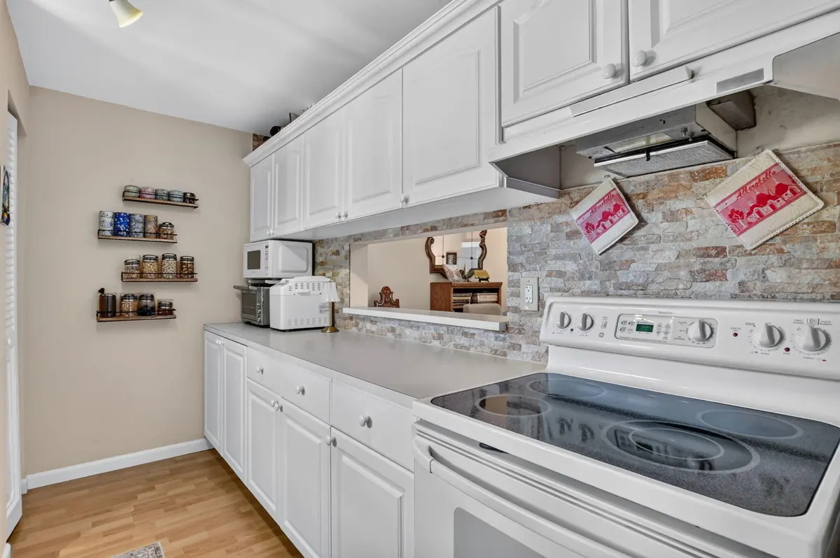 6-web-or-mls-DSC_5215 at 872 SW 9th Street Circle 101, Boca Raton