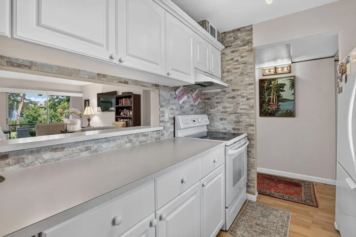 8-web-or-mls-DSC_5224 at 872 SW 9th Street Circle 101, Boca Raton