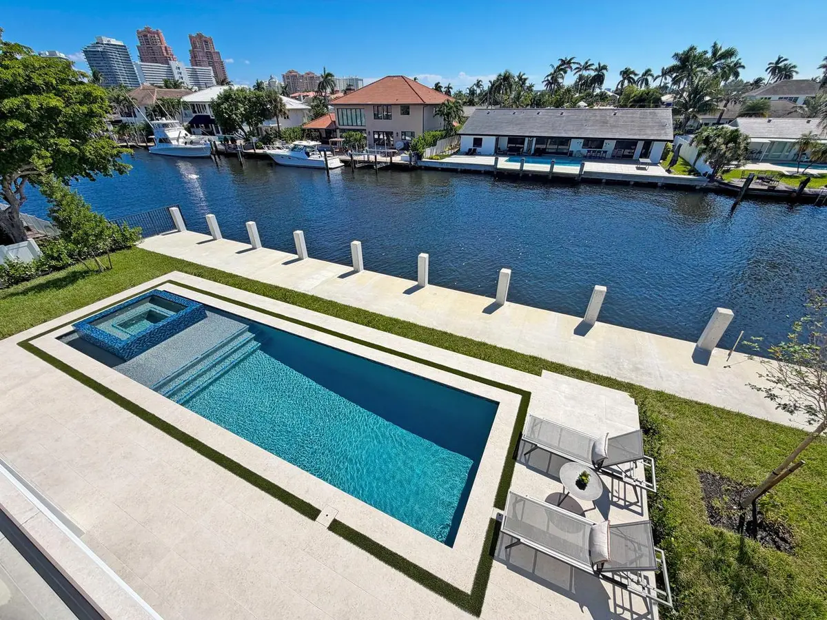 080-033-2856 NE 26th St-1334x1000 at 2856 NE 26th Street, Fort Lauderdale