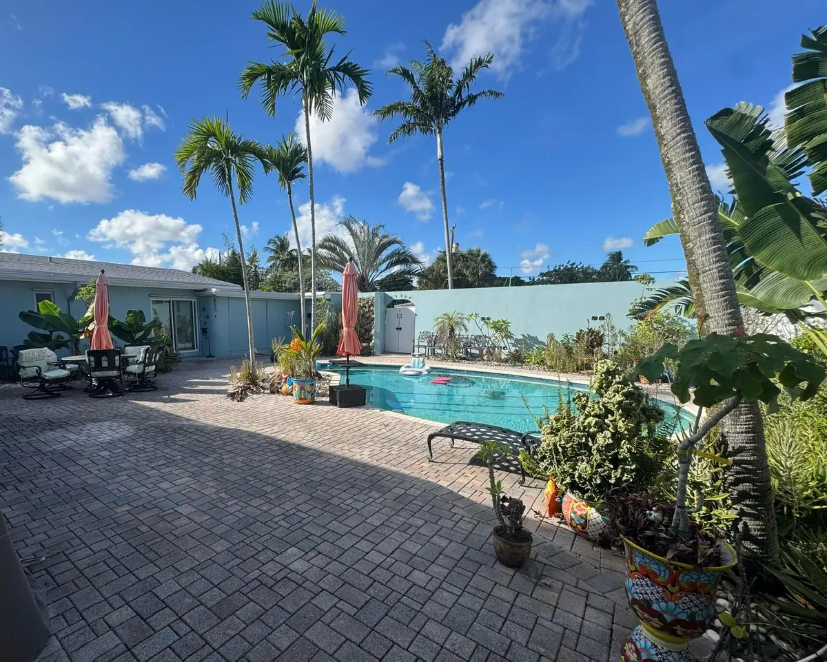 IMG_1926 at 1744 W LAS OLAS Boulevard, Fort Lauderdale