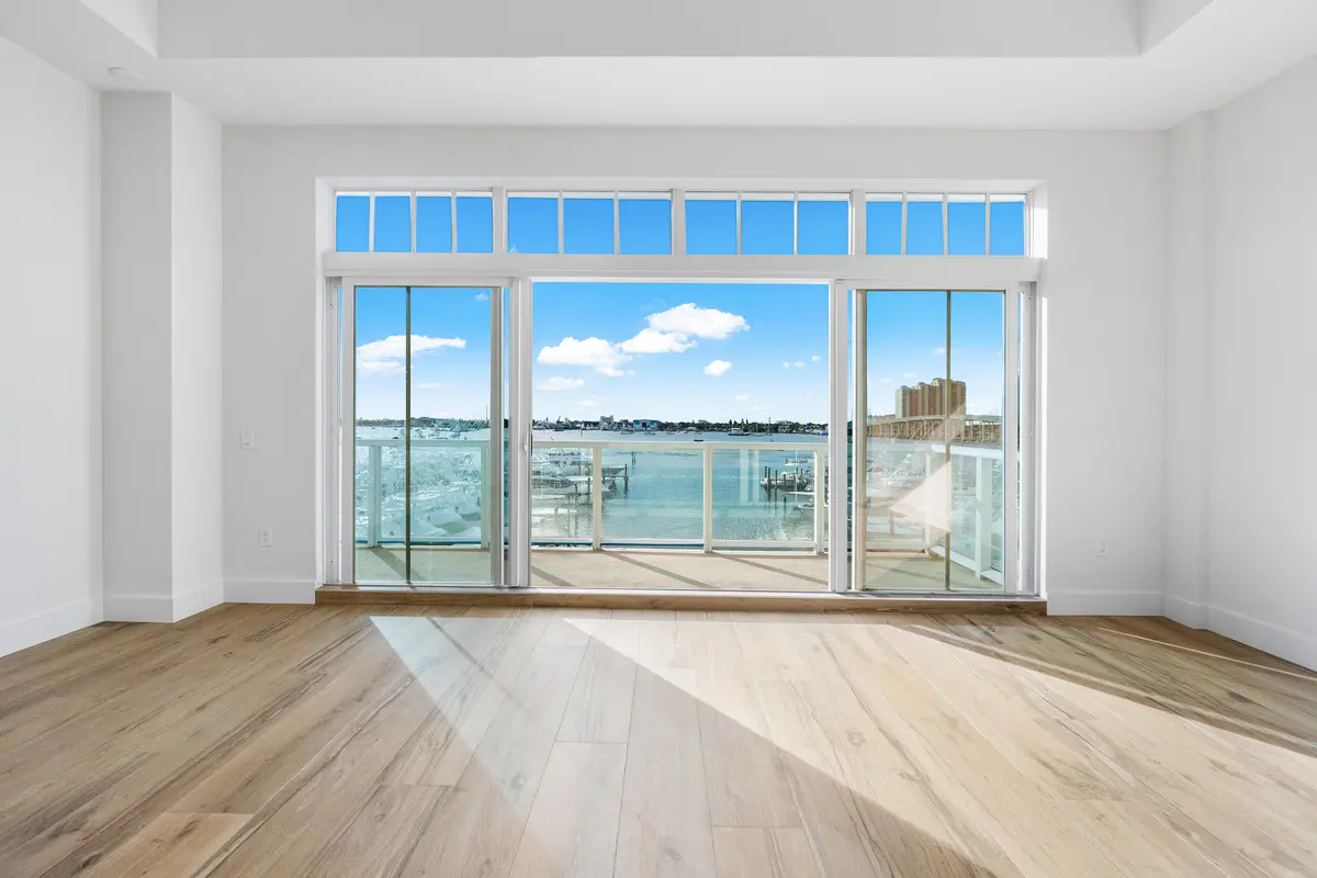 006-184LakeDrive-2302-PalmBeachShores-FL at 180 LAKE Drive 2303, Palm Beach Shores