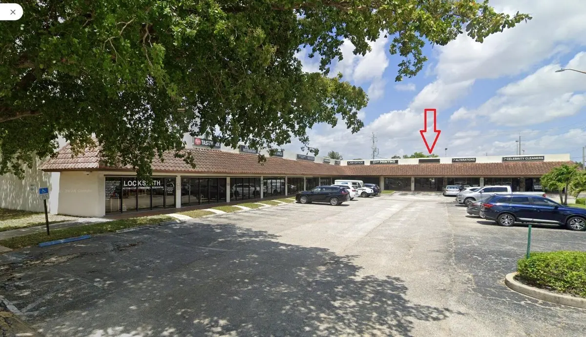 building at 1481 S MILITARY Trail 14, West Palm Beach