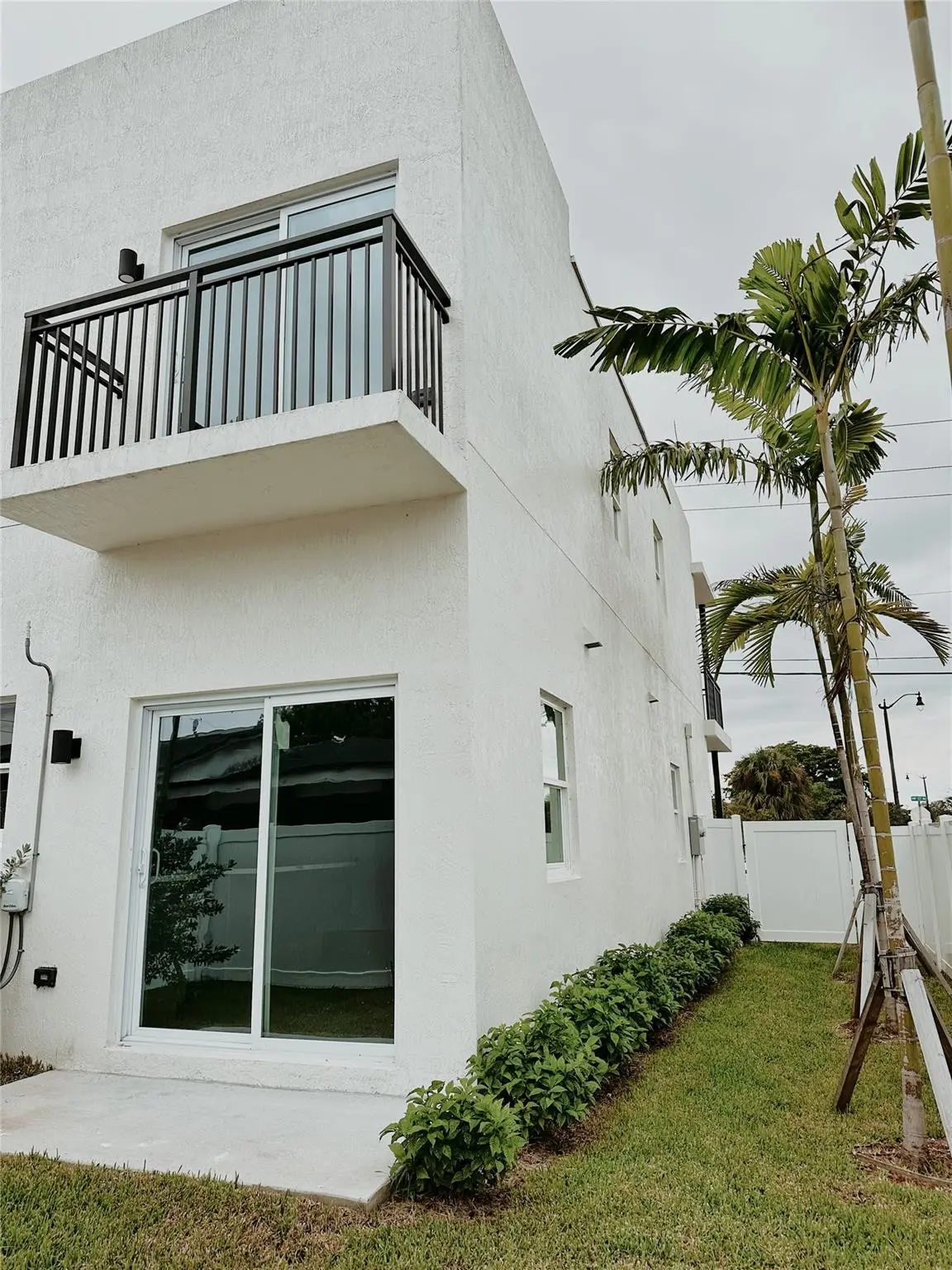 Photo 6 at 480 NW 27TH Avenue, Pompano Beach