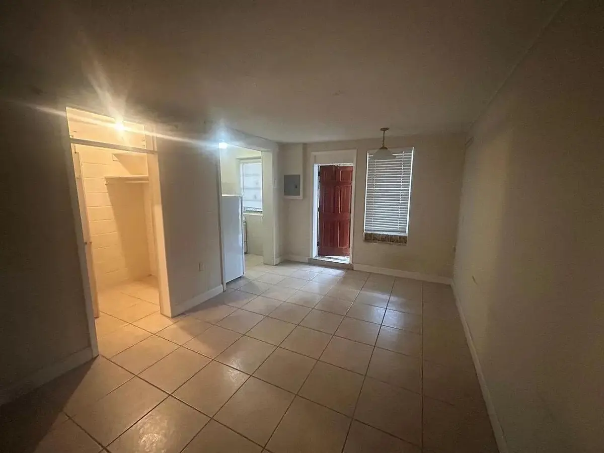 3312 living at 3312 SE 7th Street 2B, Pompano Beach