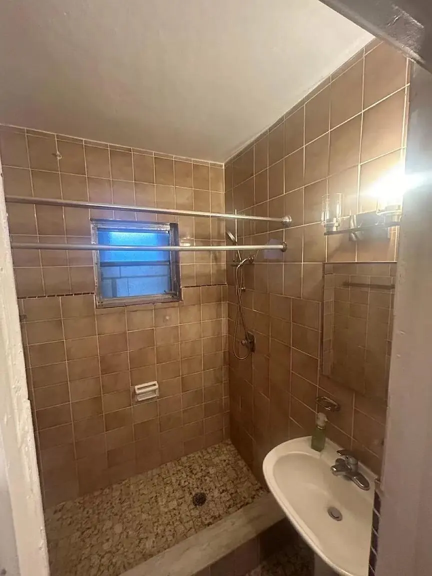 3312 bathroom at 3312 SE 7th Street 2B, Pompano Beach