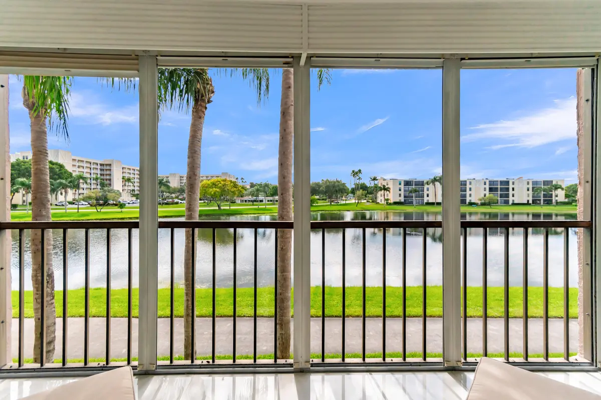 7320 Amberly Lane 208, Delray Beach, FL – photo 1