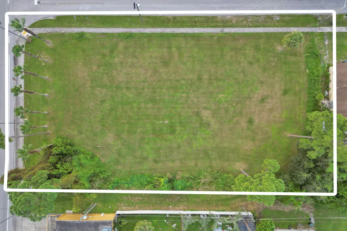 Birds eye direct overhead at 3130 PERRY Avenue, Greenacres