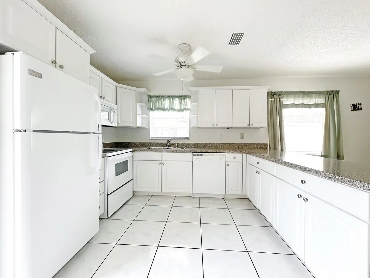 3-KIT at 5400 Jimmy Buffett Mem Highway, Indian River Shores