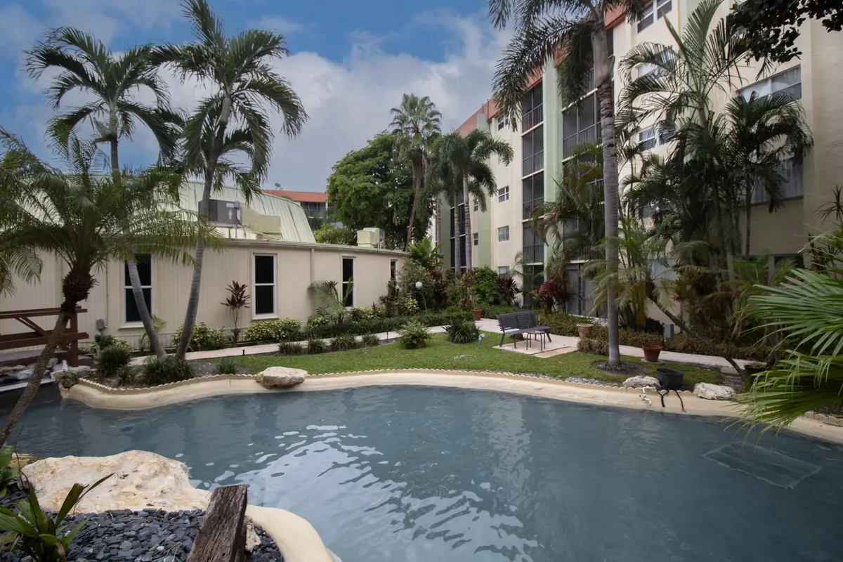 outdoor 3 at 5300 NE 24TH Terrace 422C, Fort Lauderdale
