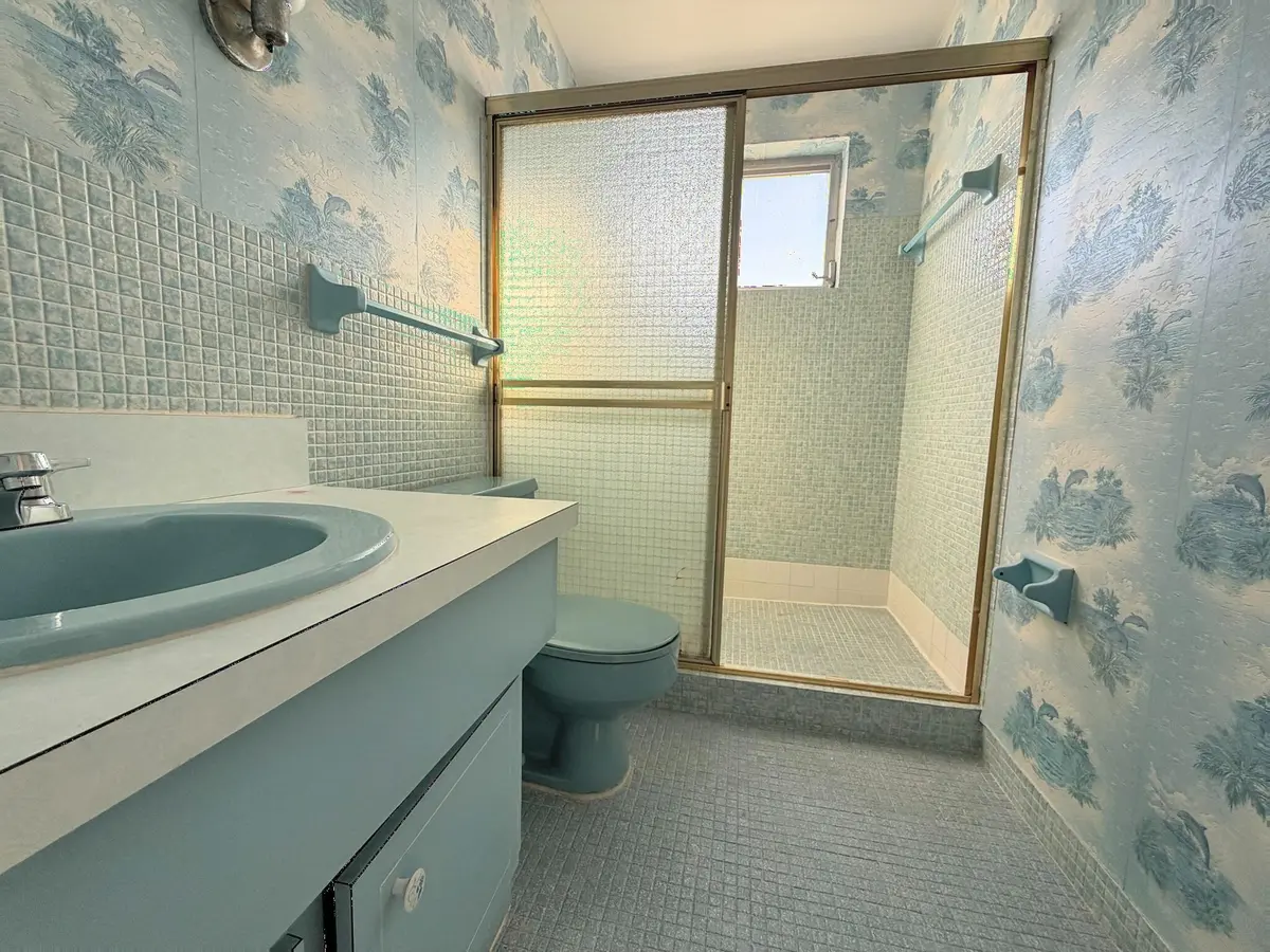 Guest Bath at 2309 PARK Lane 210, Hollywood