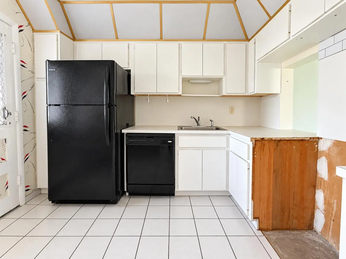 Kitchen at 2309 PARK Lane 210, Hollywood