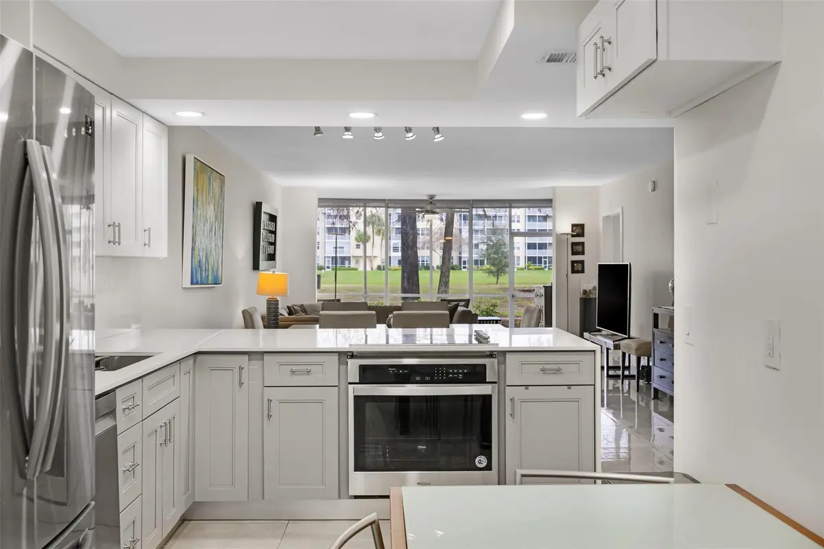 Photo 5 at 4011 N CYPRESS Drive 101, Pompano Beach