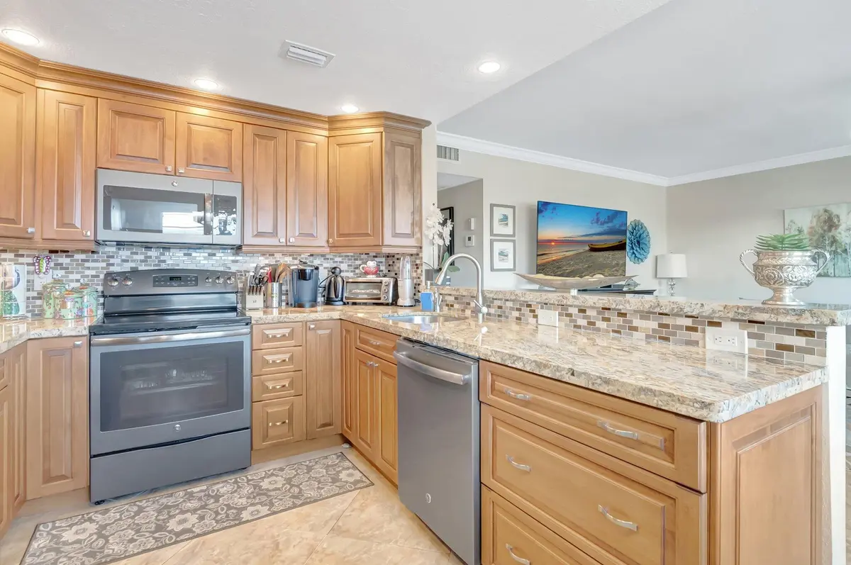 KITCHEN at 453 Richmond F, Deerfield Beach