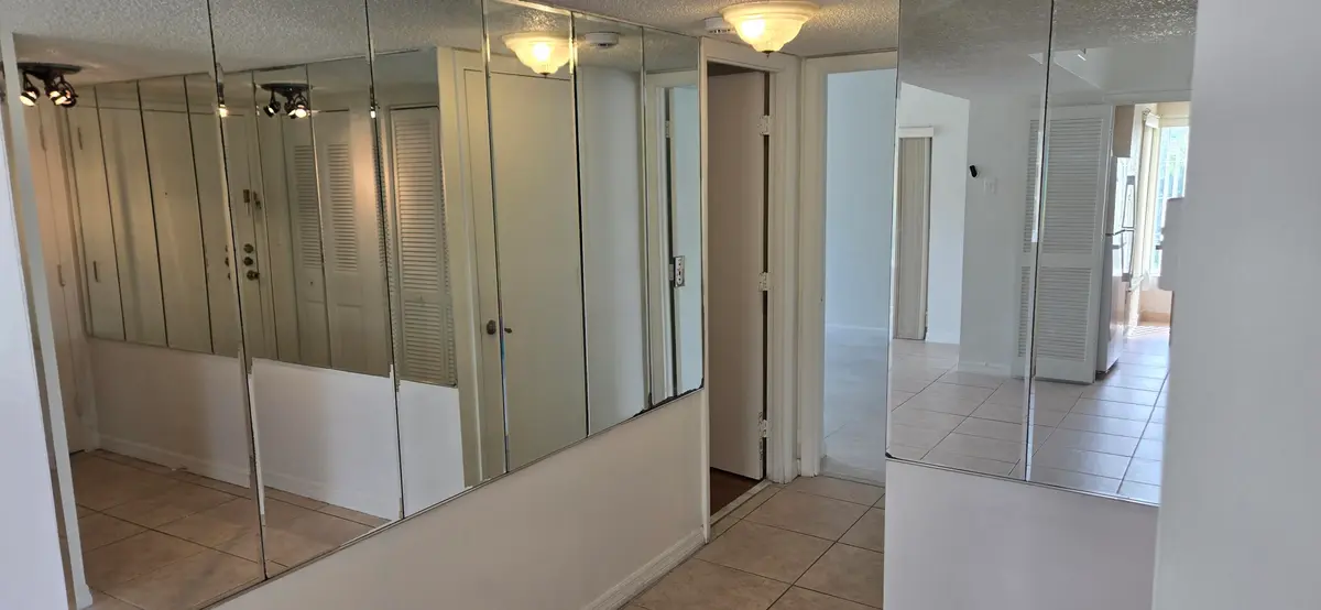 Hallway at 4154 Inverrary Drive 302, Lauderhill