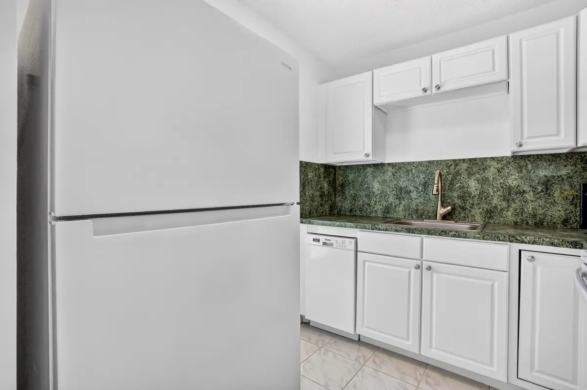 Horizon 404 KITCHEN-3 at 2555 NE 11th Street 404, Fort Lauderdale