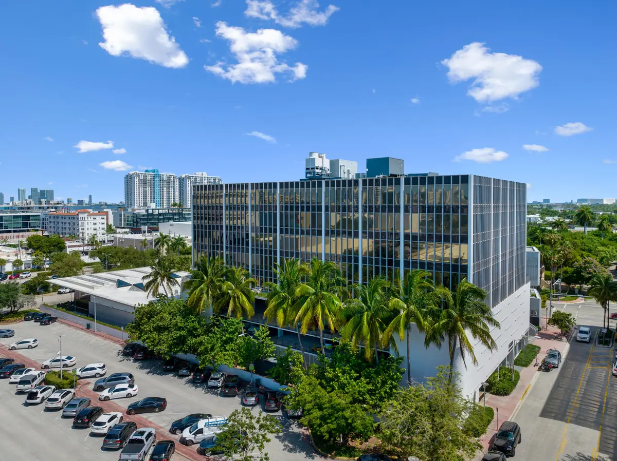 1680 Michigan Avenue 817,K-P, Miami Beach, FL – commercial property photo 2