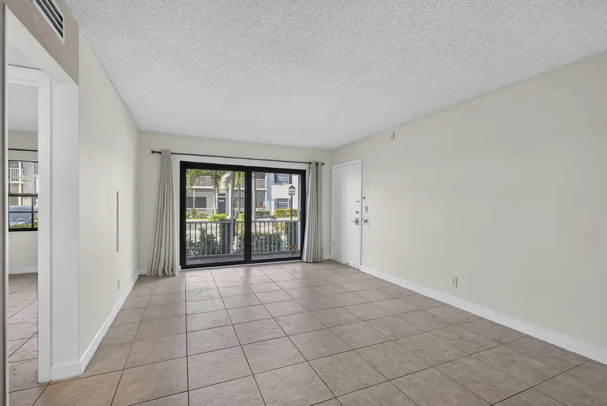 4-web-or-mls-8I8A1572 at 130 Cypress Club Drive 313, Pompano Beach