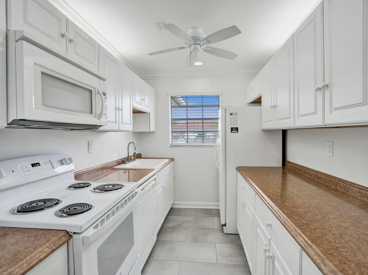 NICE KITCHEN at 315 NW 50th Avenue C, Delray Beach