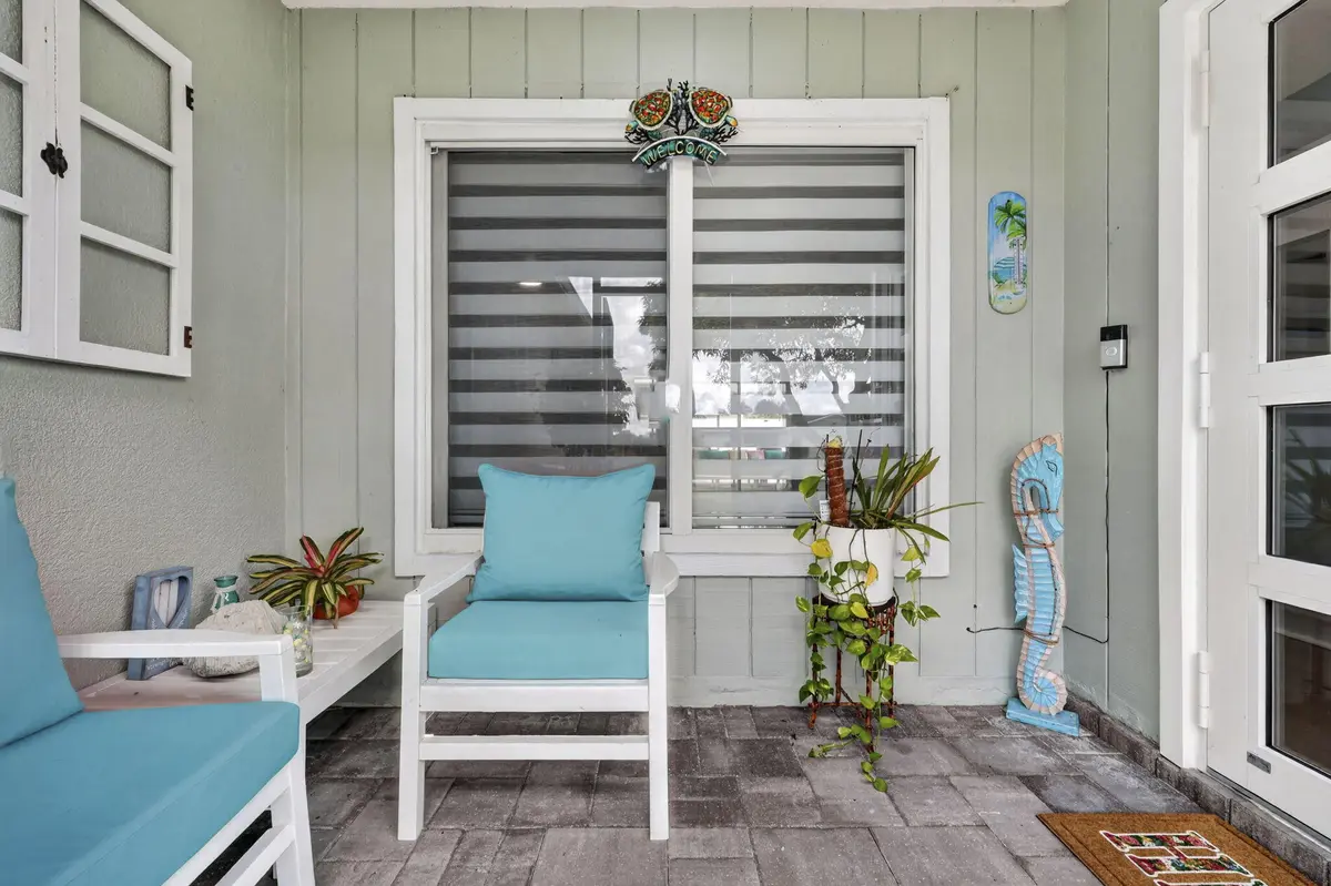 7-web-or-mls-BS1A6272 at 10145 Penzance Lane, Royal Palm Beach
