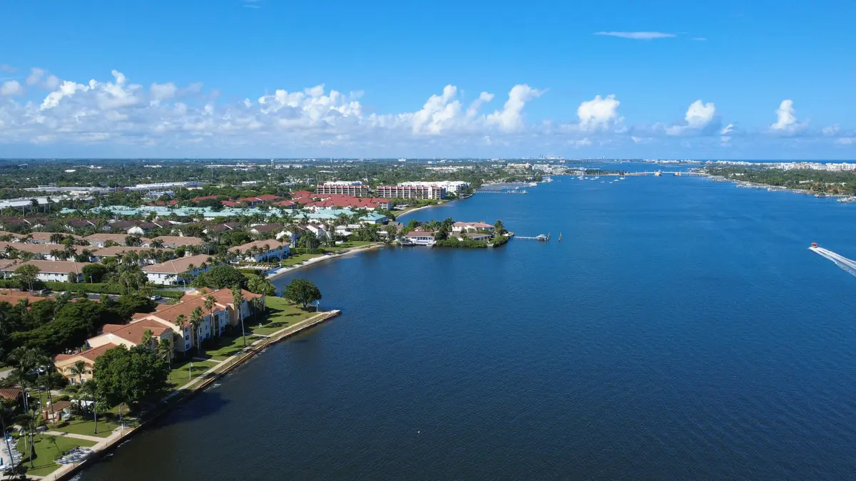 131 Yacht Club Way 109, Hypoluxo, FL – photo 2