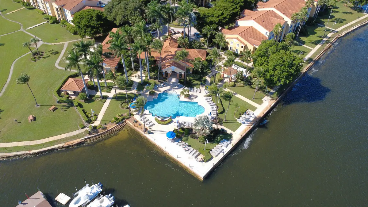 131 Yacht Club Way 109, Hypoluxo, FL – photo 4