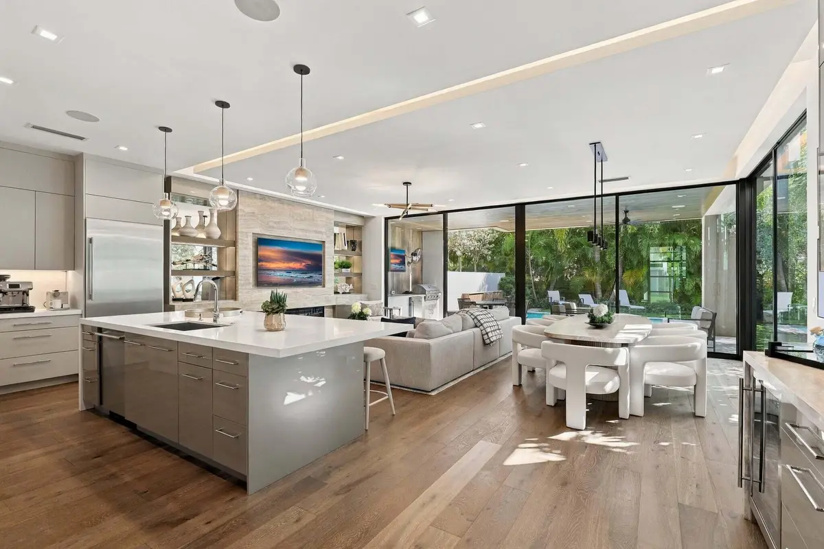 140 NE Wavecrest Way at 140 NE WAVECREST Way, Boca Raton