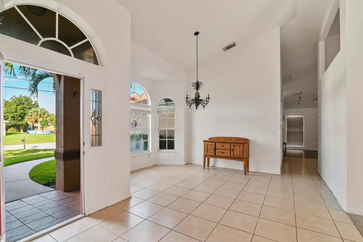 03-DSC_9442_1728049578_23564_2 at 4013 SW WINSLOW Street, Port St. Lucie