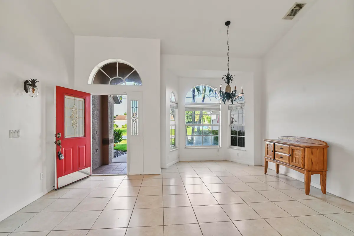 04-DSC_9445_1728049583_23564_1 at 4013 SW WINSLOW Street, Port St. Lucie