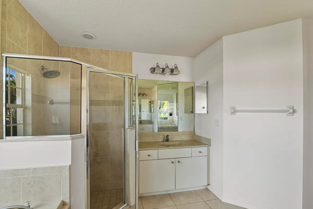 09-DSC_9463_1728049617_23564_1 at 4013 SW WINSLOW Street, Port St. Lucie