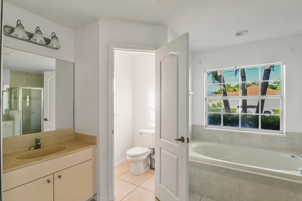 11-DSC_9472_1728049630_23564_1 at 4013 SW WINSLOW Street, Port St. Lucie