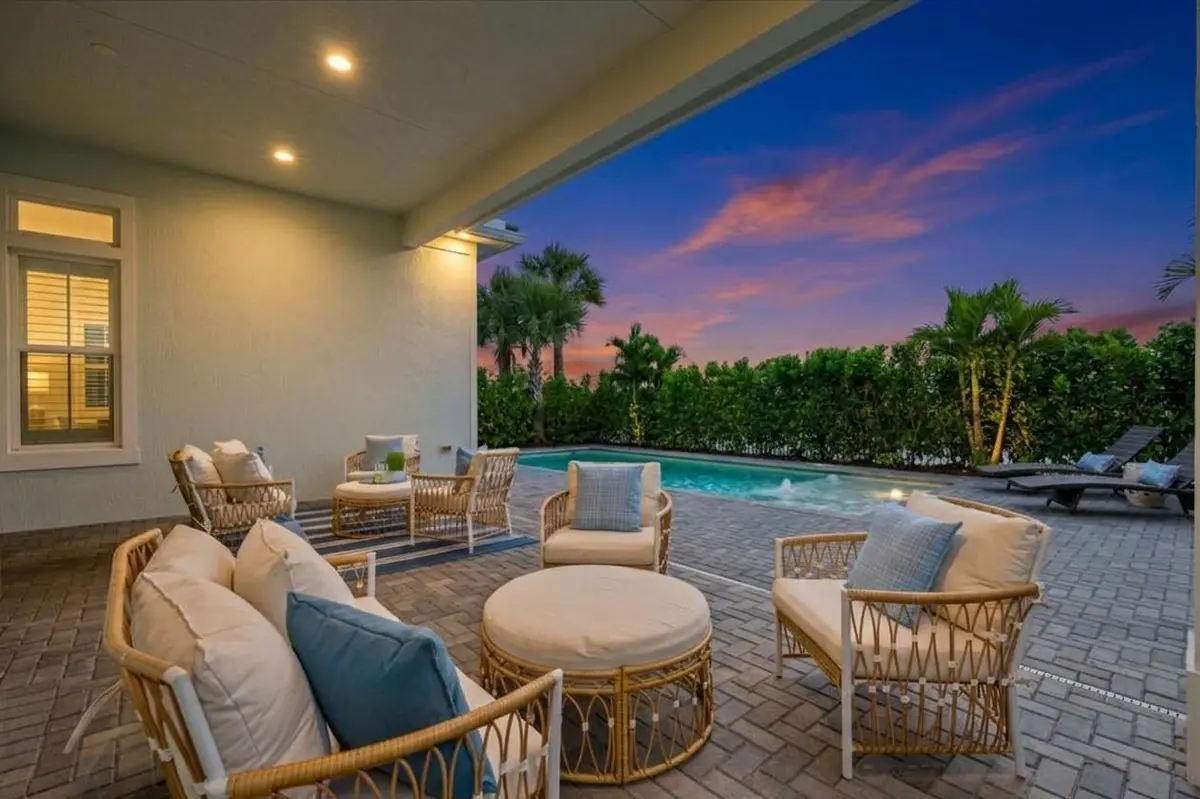Private Pool at 12538 Nautilus Circle, Palm Beach Gardens
