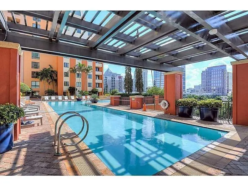 Listing_Image_04 at 110 N Federal Highway, Fort Lauderdale