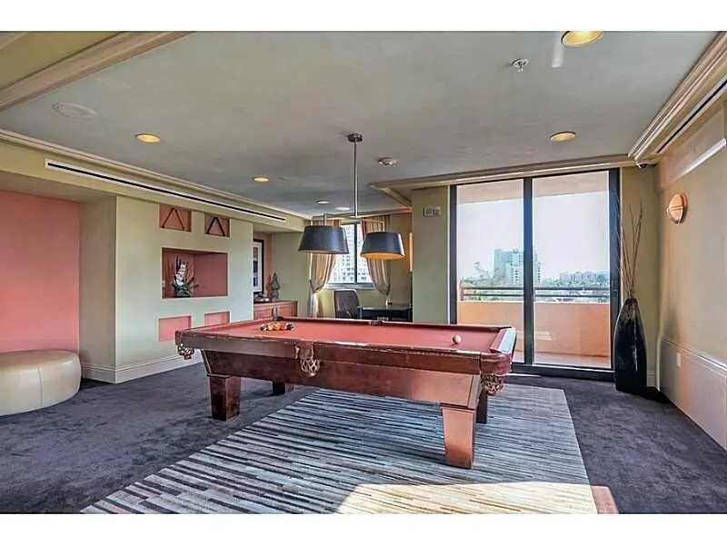 Listing_Image_07 at 110 N Federal Highway, Fort Lauderdale